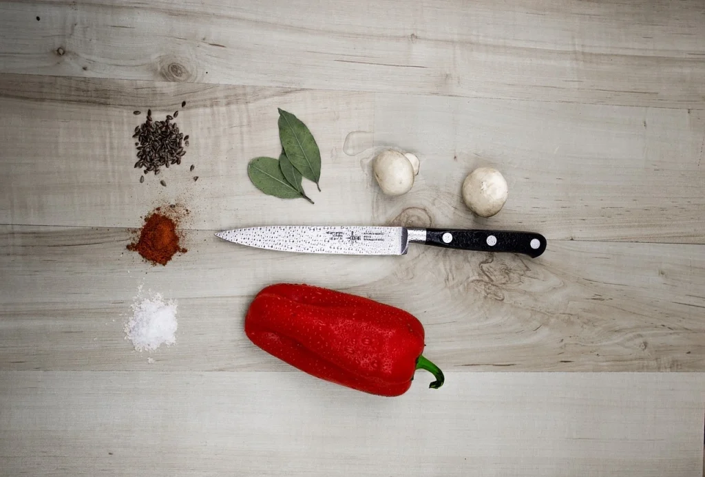 What kind of Classical Knife Cut should be used on Leafy Vegetables? Best Guide, 2024